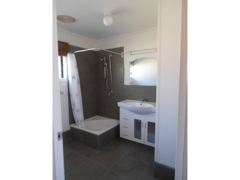 44 Keyes St, Loganlea QLD 4131