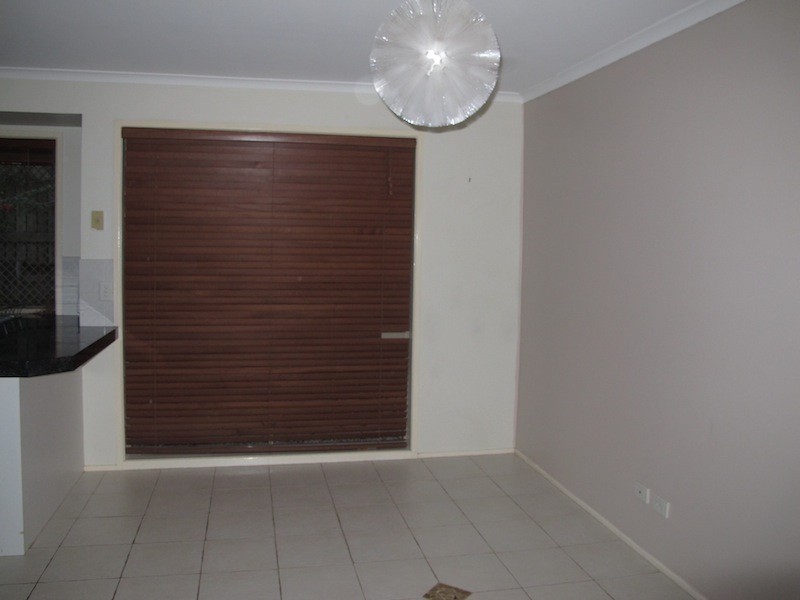 1 Settler Place, Edens Landing QLD 4207