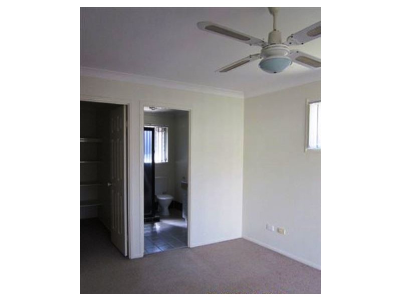 3 Southee Plce, Meadowbrook QLD 4131