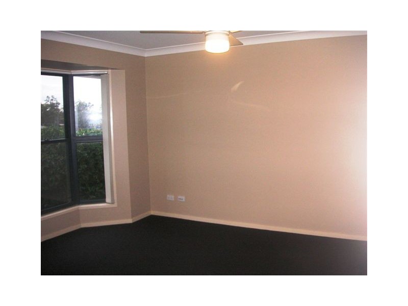 12 Mt View Crescent, Mount Warren Park QLD 4207