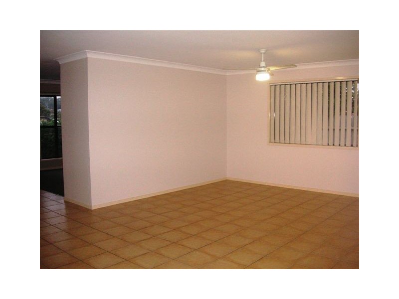 12 Mt View Crescent, Mount Warren Park QLD 4207