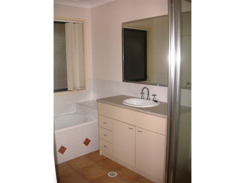 12 Mt View Crescent, Mount Warren Park QLD 4207