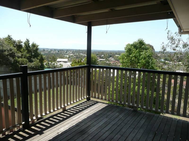 9 Nexus Close, Edens Landing QLD 4207