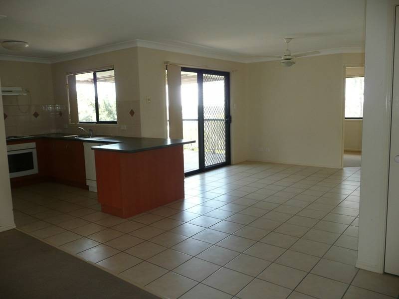 9 Nexus Close, Edens Landing QLD 4207