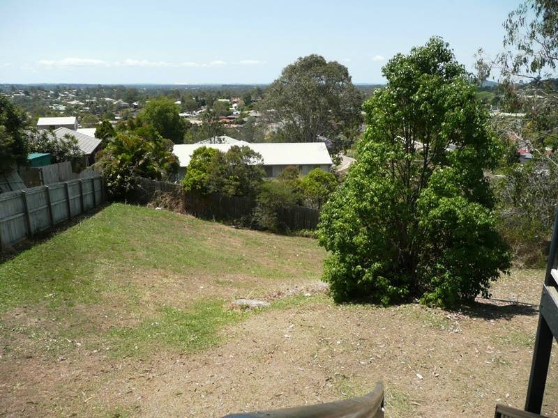 9 Nexus Close, Edens Landing QLD 4207