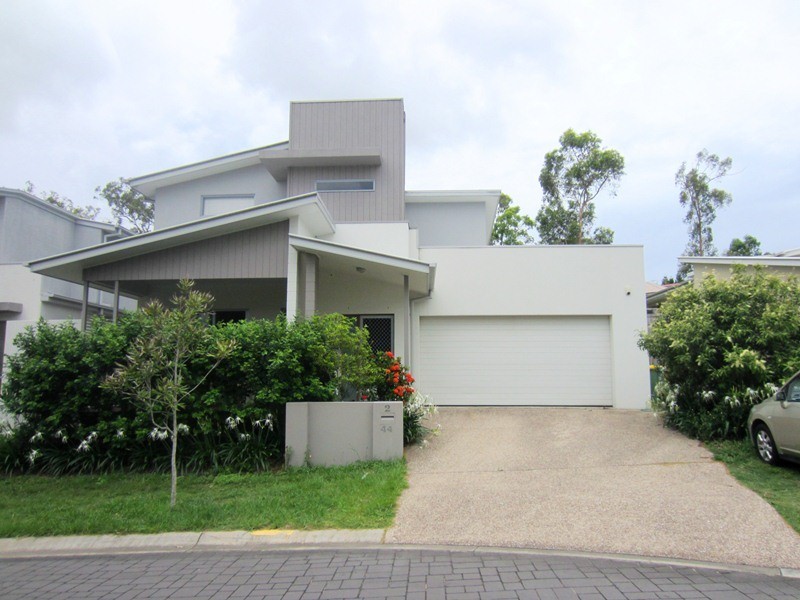 2/44 Woodlands Blvde, Waterford QLD 4133