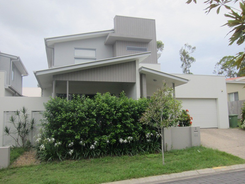 2/44 Woodlands Blvde, Waterford QLD 4133