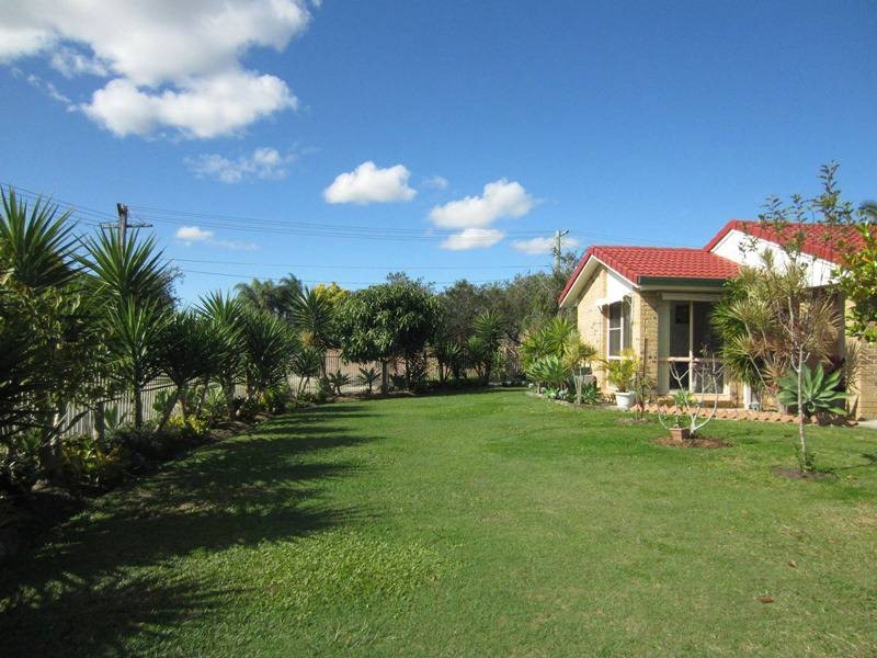 27 Grehan Cres, Mount Warren Park QLD 4207