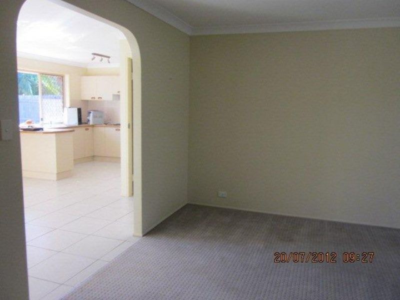 45 Lima Street, Edens Landing QLD 4207