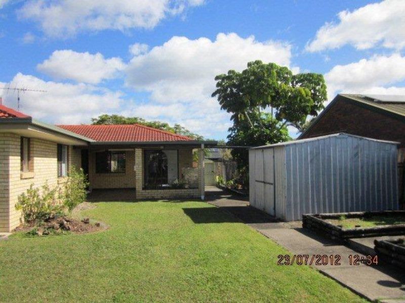 12 VERMONT CRES, Mount Warren Park QLD 4207