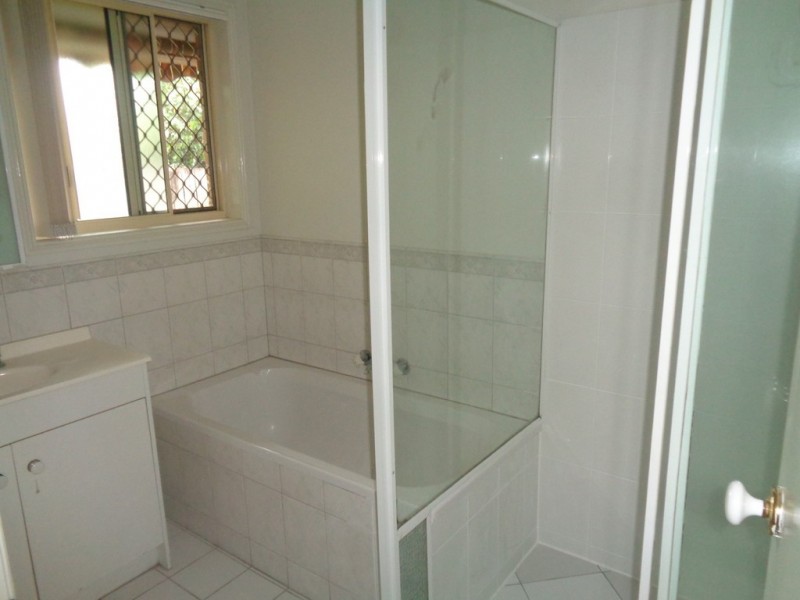 8 Coventry Crt, Slacks Creek QLD 4127