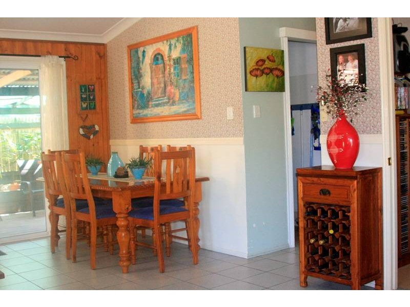 4 Tregana Cct, Edens Landing QLD 4207