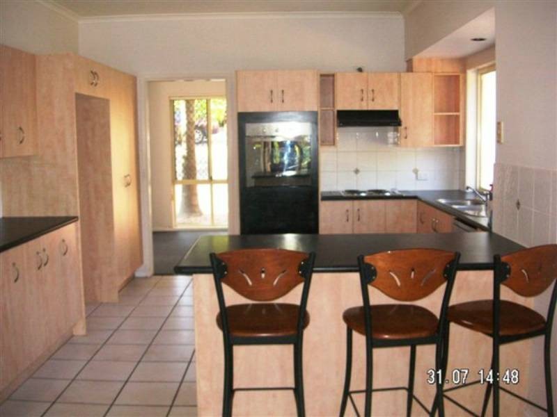 111 Bryants Rd, Loganholme QLD 4129