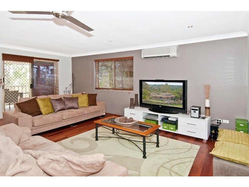 Edens Landing QLD 4207