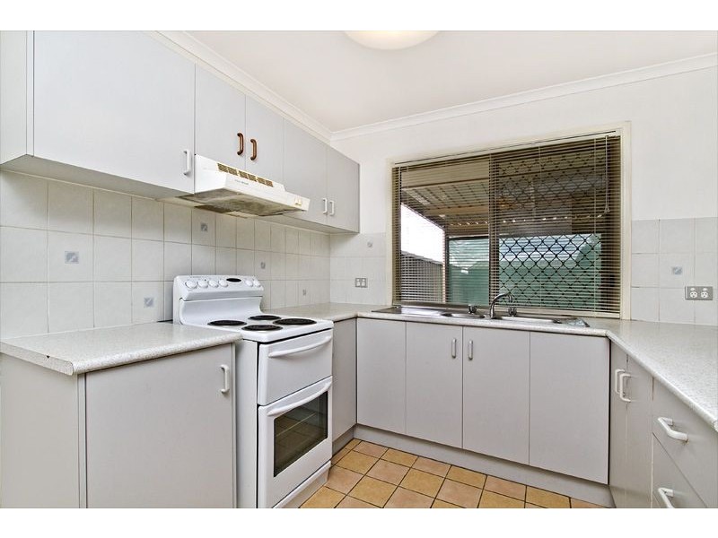 28 Dowling Cres, Eagleby QLD 4207