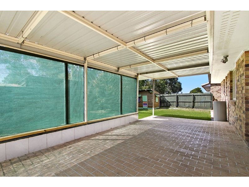 28 Dowling Cres, Eagleby QLD 4207