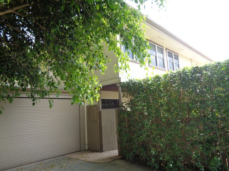 88 Pohon Dr, Tanah Merah QLD 4128