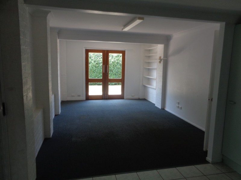 88 Pohon Dr, Tanah Merah QLD 4128