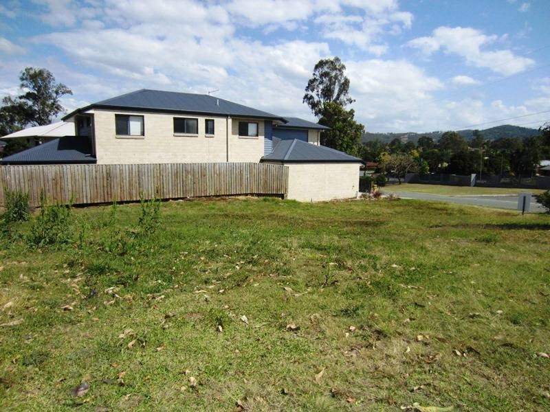 36 Long Island Drive, Windaroo QLD 4207