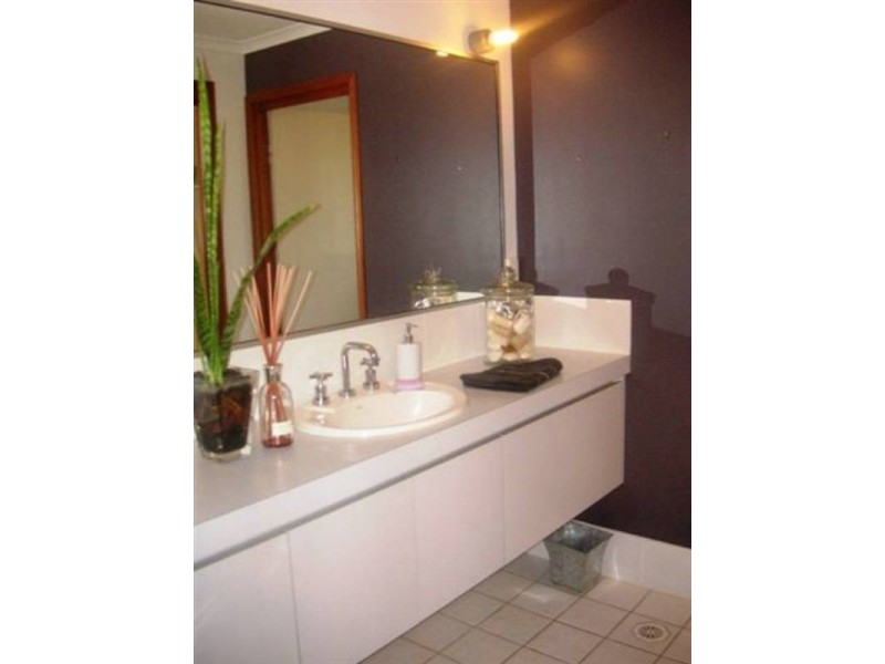 26 Timor Ave, Loganholme QLD 4129