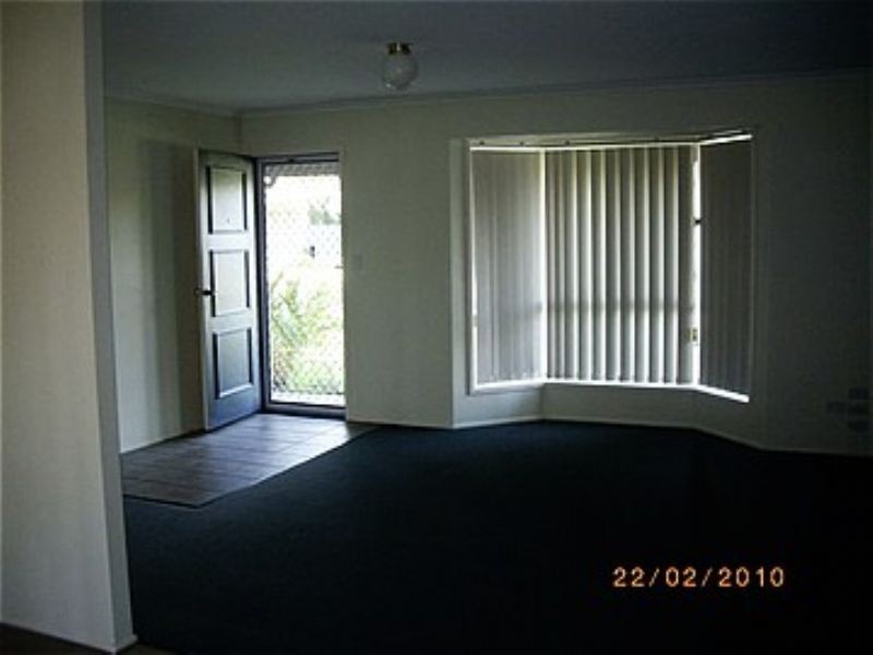 8 Shirley St, Eagleby QLD 4207