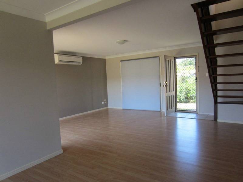 15 Gariswood Crt, Edens Landing QLD 4207