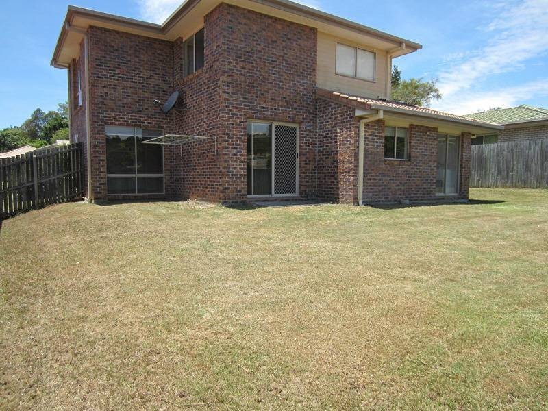 15 Gariswood Crt, Edens Landing QLD 4207