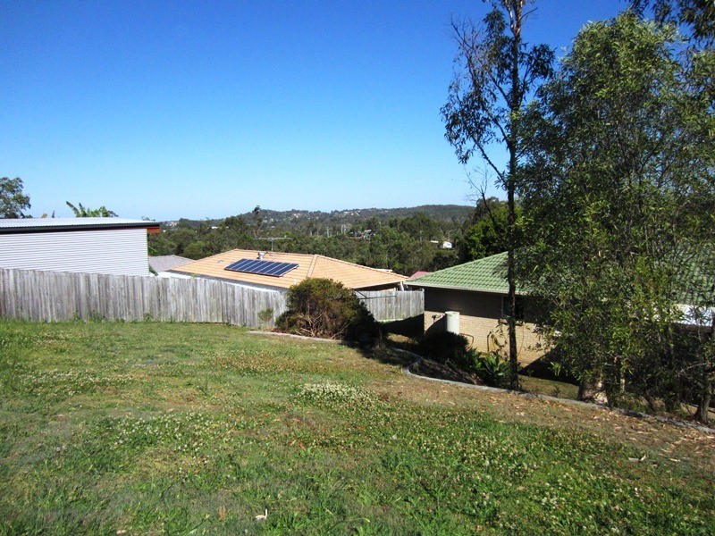 Edens Landing QLD 4207