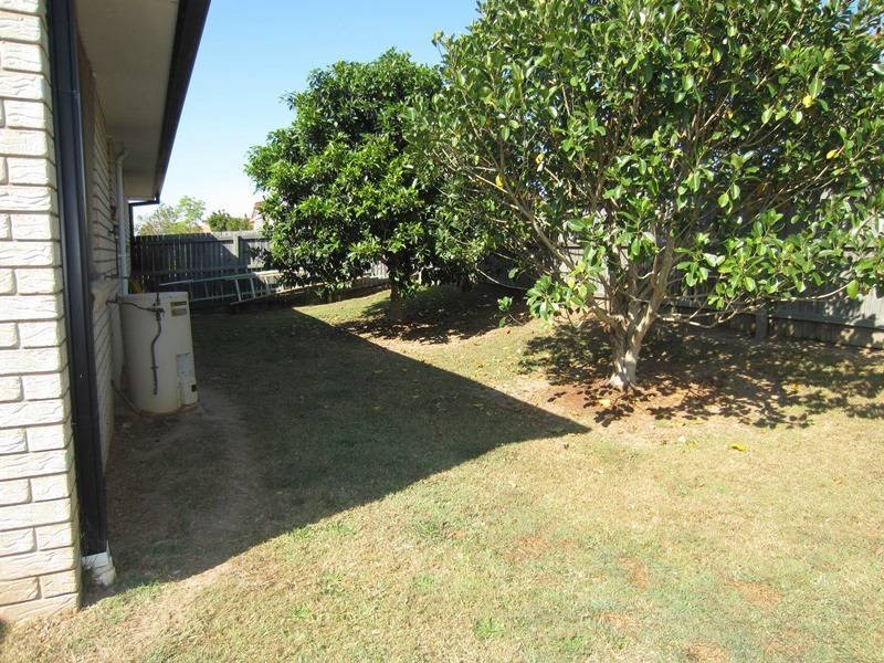 24 Meike Cres, Tanah Merah QLD 4128