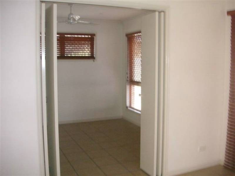 57 Riverpark Dr, Loganholme QLD 4129