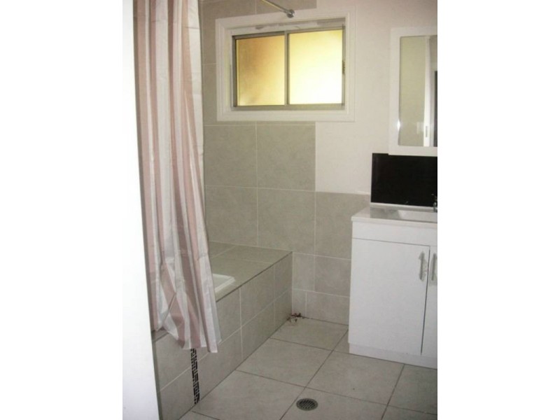 15 Hampton St, Loganholme QLD 4129