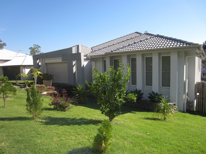 33 Mossman  Pde, Waterford QLD 4133