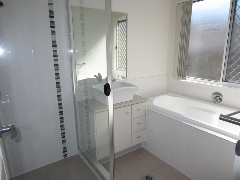 33 Mossman  Pde, Waterford QLD 4133