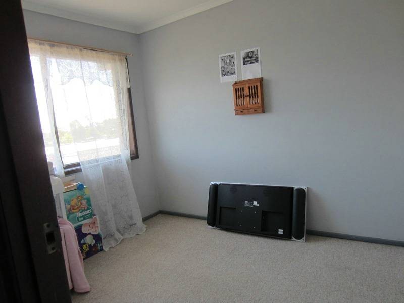 2B/3 Guinevere Crt, Bethania QLD 4205