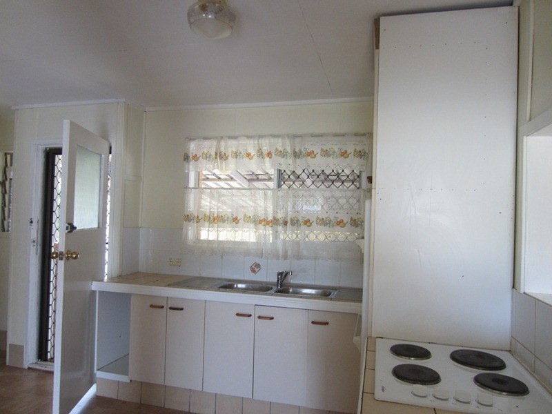1 Pioneer Crt, Eagleby QLD 4207