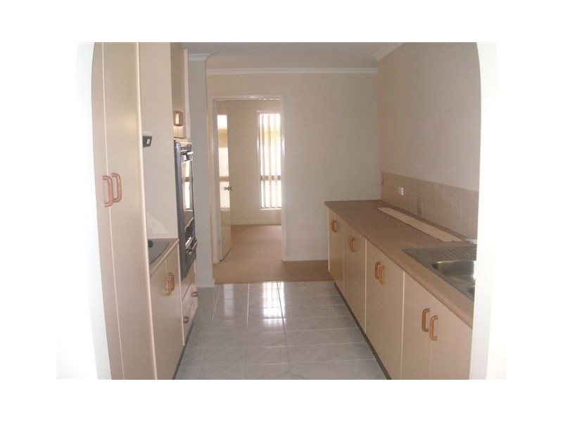 32 Yalumba Street, Kingston QLD 4114