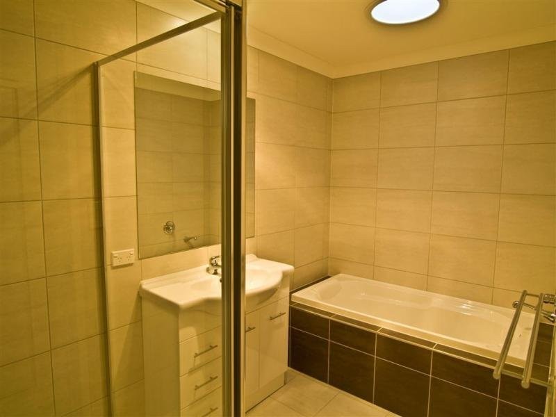 2/55 Shailer Road, Shailer Park QLD 4128