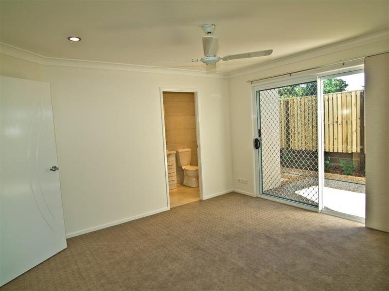 2/55 Shailer Road, Shailer Park QLD 4128