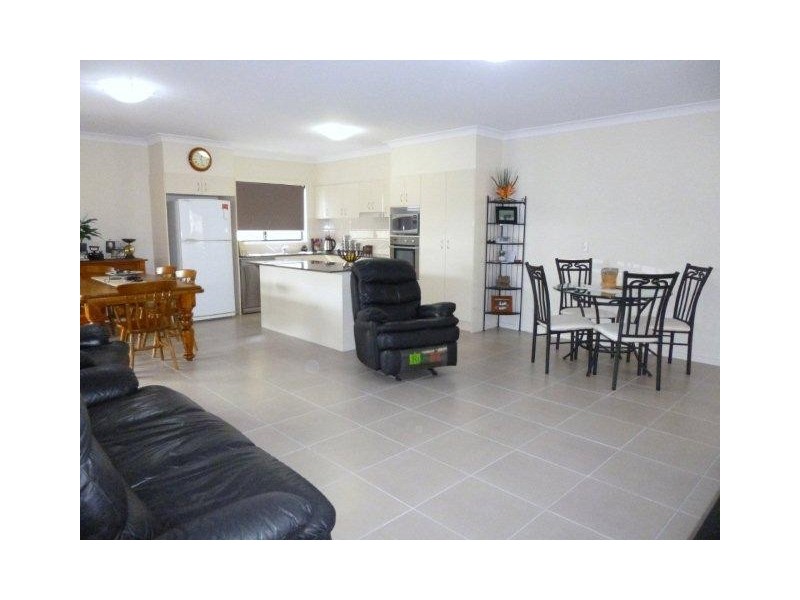 Villa 137/225 Logan Street, Eagleby QLD 4207