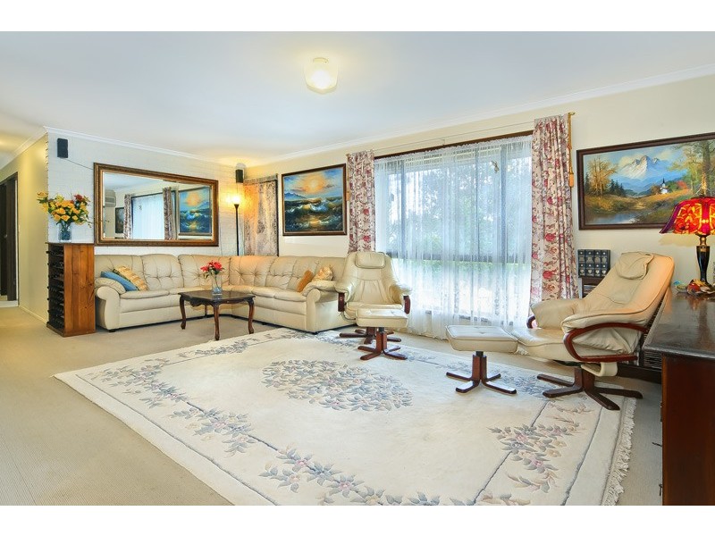 1 Innes Cres, Cornubia QLD 4130