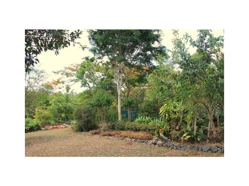 1 Innes Cres, Cornubia QLD 4130