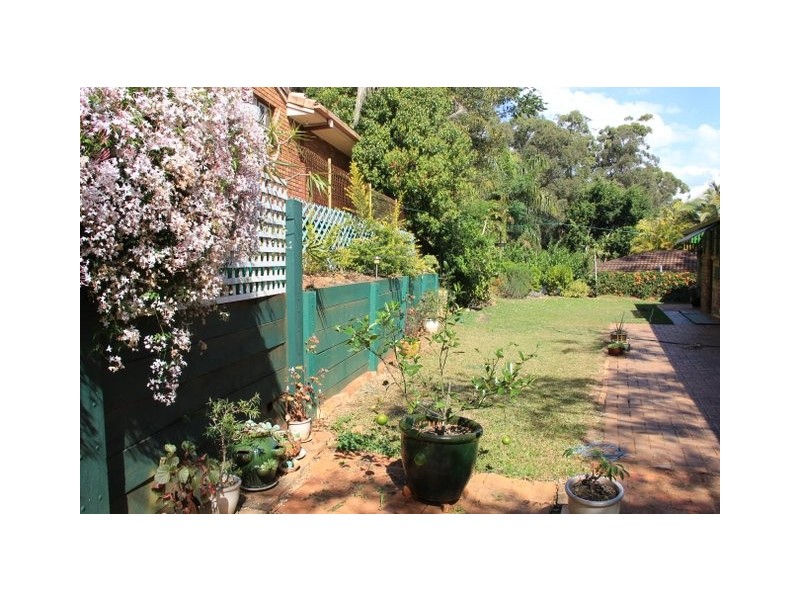 1 Innes Cres, Cornubia QLD 4130