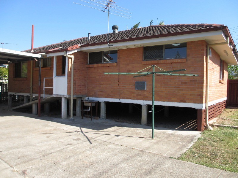 2 Baringa Ave, Logan Central QLD 4114