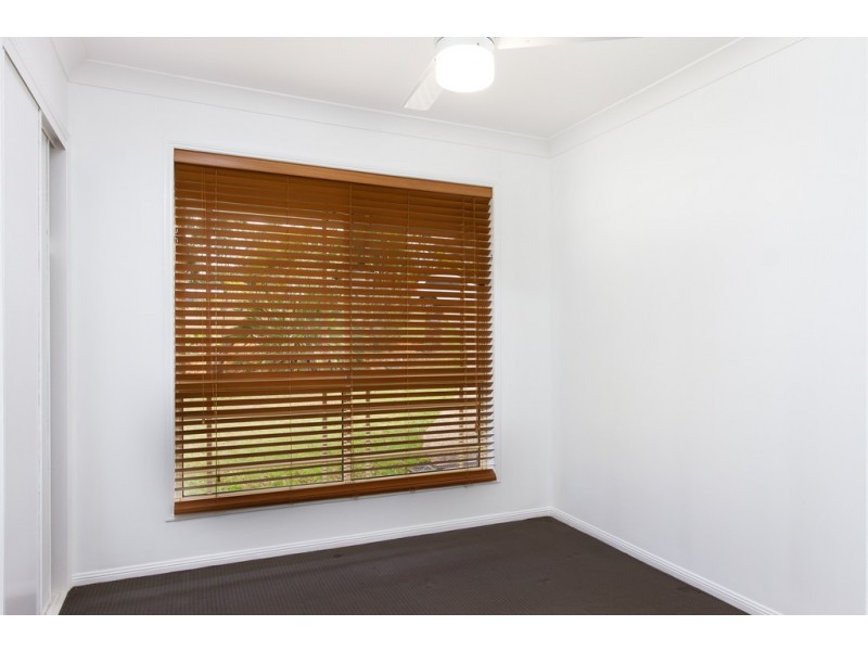 5 Costigan Terrace, Edens Landing QLD 4207