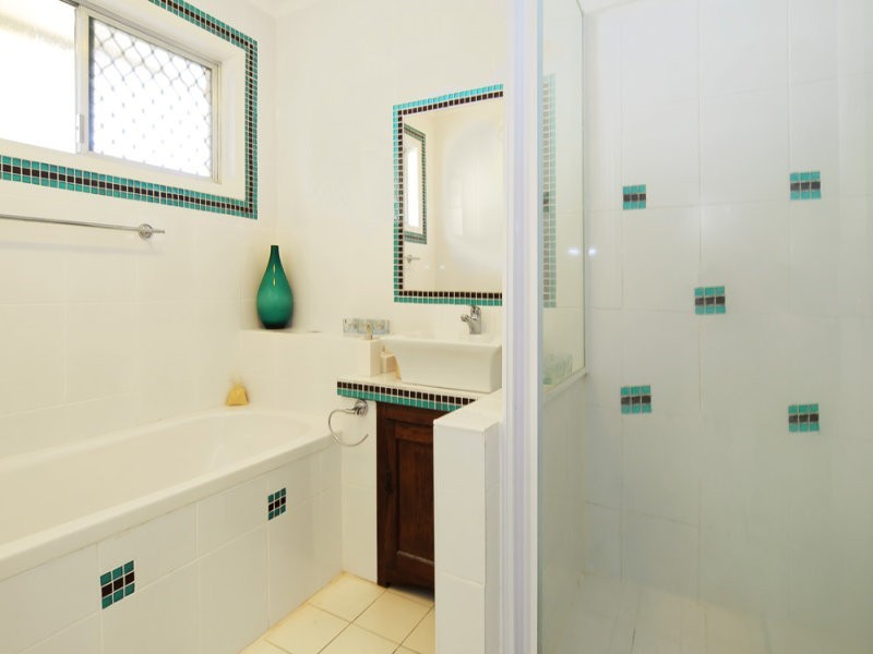 144 Clarks Rd, Loganholme QLD 4129