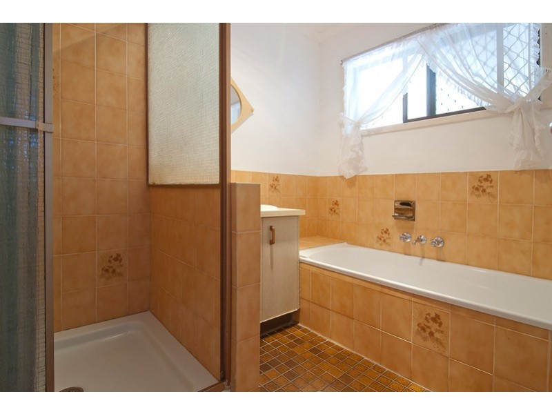 34 Avonmore Street, Edens Landing QLD 4207