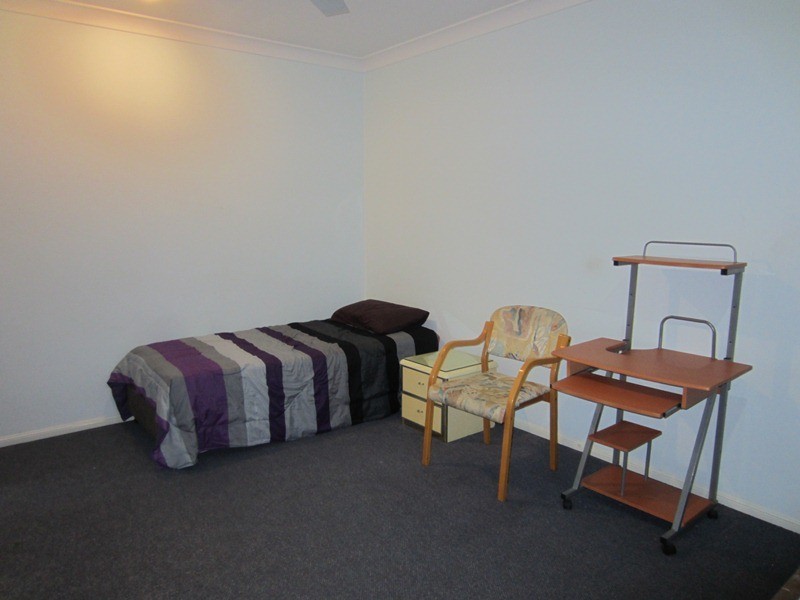 53 Grove Road, Edens Landing QLD 4207