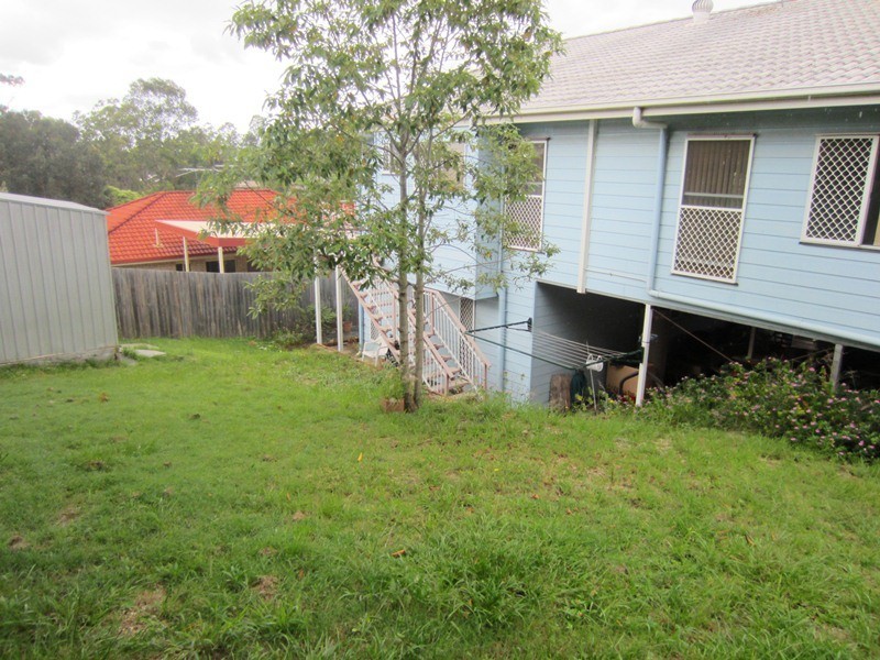 53 Grove Road, Edens Landing QLD 4207