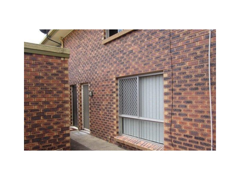 5/2 Cowper Ave, Eagleby QLD 4207