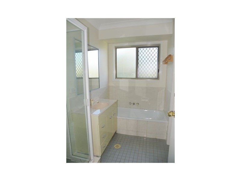 279 Logan St, Eagleby QLD 4207